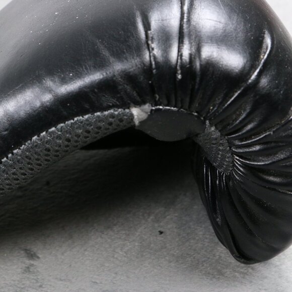 Everlast Advanced Pro Style Training Boxing Gloves 16oz + Hand Wraps Black/Grey - Picture 7 of 13